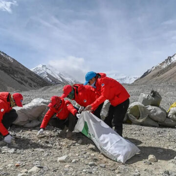 Implementing Waste Management Measures on Mount Everest