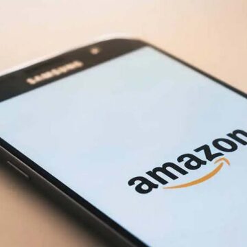 Supreme Court Directs Karnataka High Court to Address CCI Plea Against Amazon and Flipkart